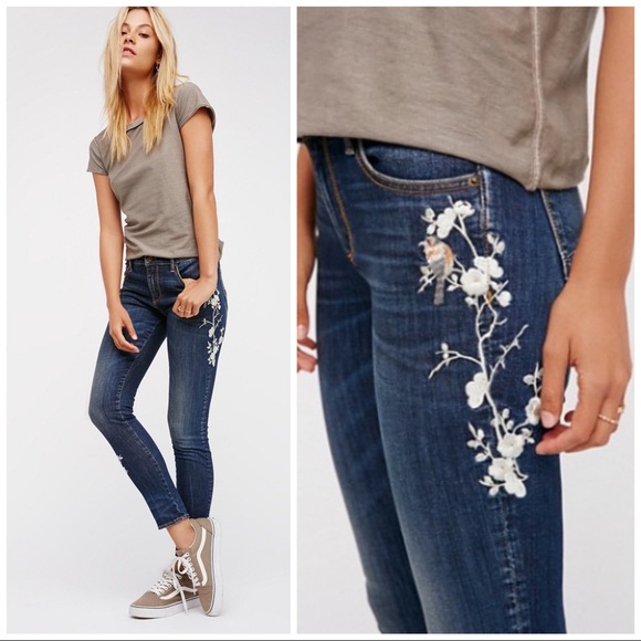 DRIFTWOOD Denim - Driftwood Jackie Bird Embroidered Cropped Jeans